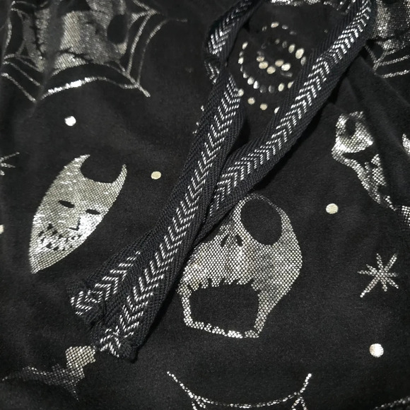 ✨️4/$20. NIGHTMARE BEFORE XMAS Silver Printed Velour Joggers With Elastic Waist - Picture 8 of 16